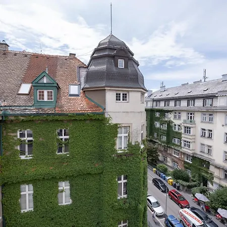 Grosska Cozy - Center 아파트 *